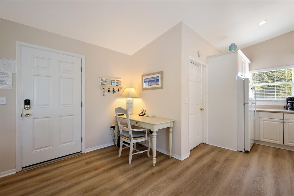 730 Holly Road Anna Maria, FL 34216 - Photo 7 of 36 Gallery Image 7