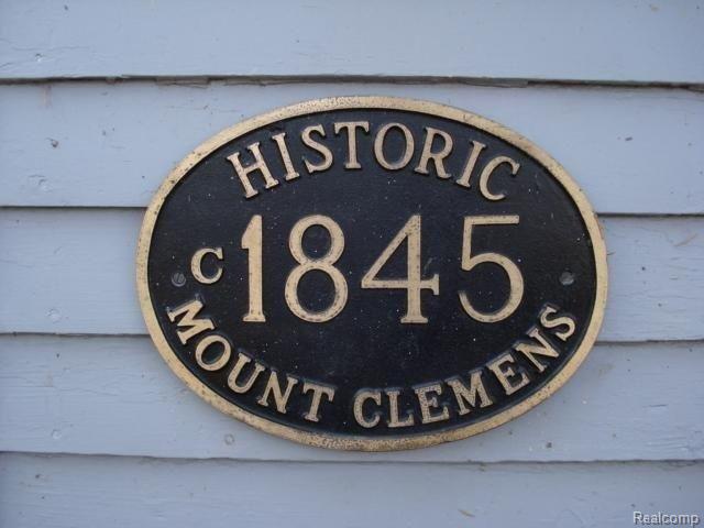 100 Riverside Drive Mount Clemens, MI 48043 - Photo 5 of 7 Historic Marker