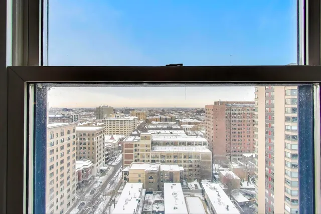 $2,500 | 2909 North Sheridan Road, Unit 1807, Chicago, IL 60657