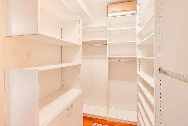 $2,500 | 2909 North Sheridan Road, Unit 1807, Chicago, IL 60657