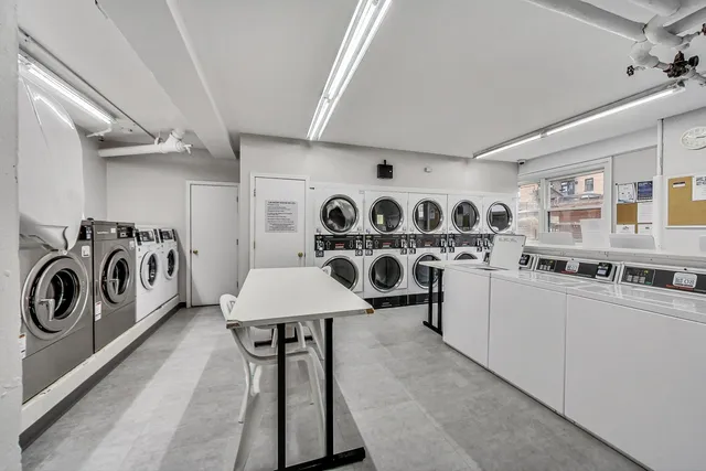 $2,500 | 2909 North Sheridan Road, Unit 1807, Chicago, IL 60657