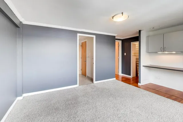 $2,500 | 2909 North Sheridan Road, Unit 1807, Chicago, IL 60657