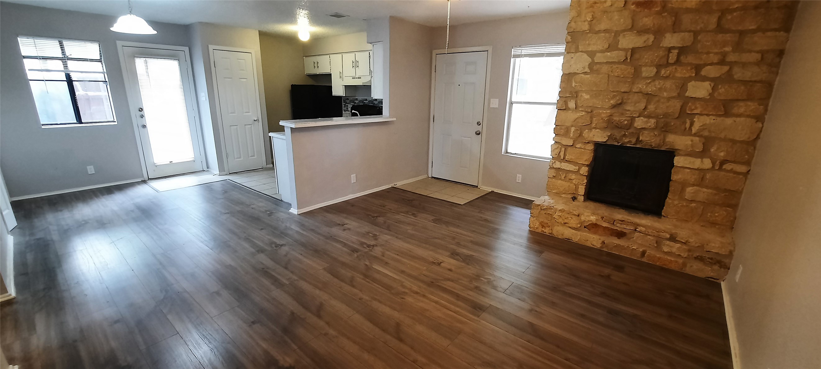 823 Taulbee Lane, Unit B Austin, TX 78757 - Photo 11 of 21