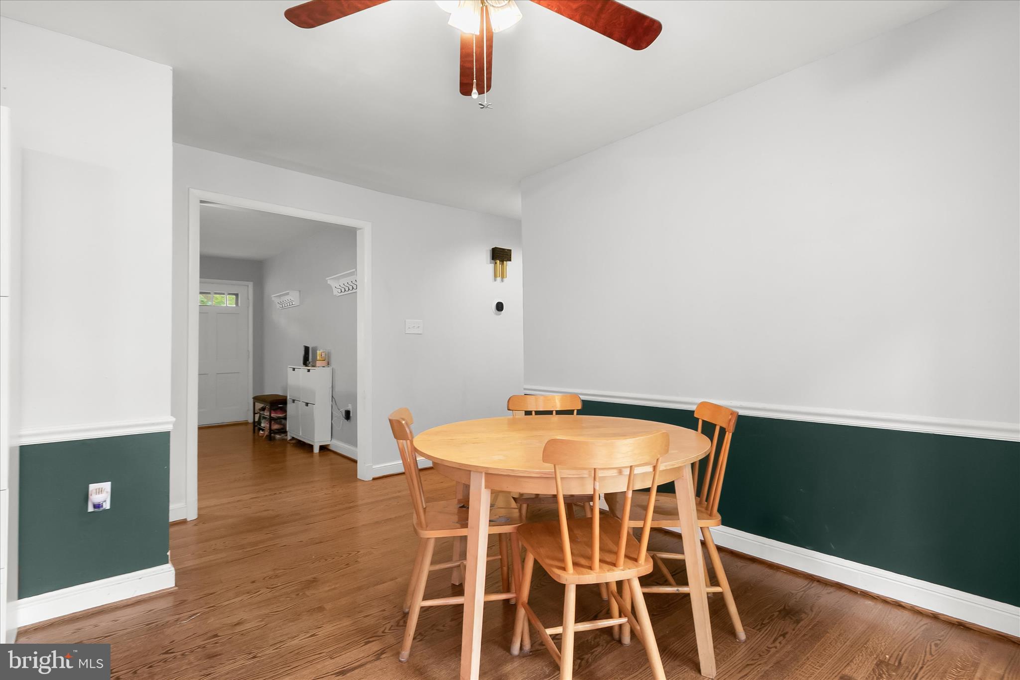 15901 Bond Mill Road Laurel, MD 20707 - Photo 6 of 29 Dining Room