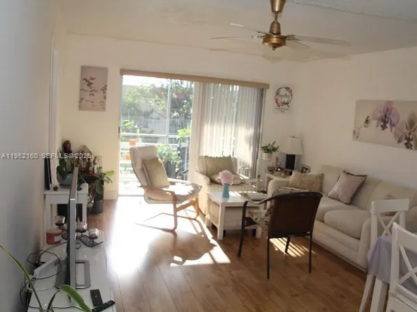 $130,000 | 8000 Sunrise Lakes Drive North, Unit 309, Sunrise, FL 33322