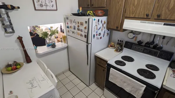 $130,000 | 8000 Sunrise Lakes Drive North, Unit 309, Sunrise, FL 33322