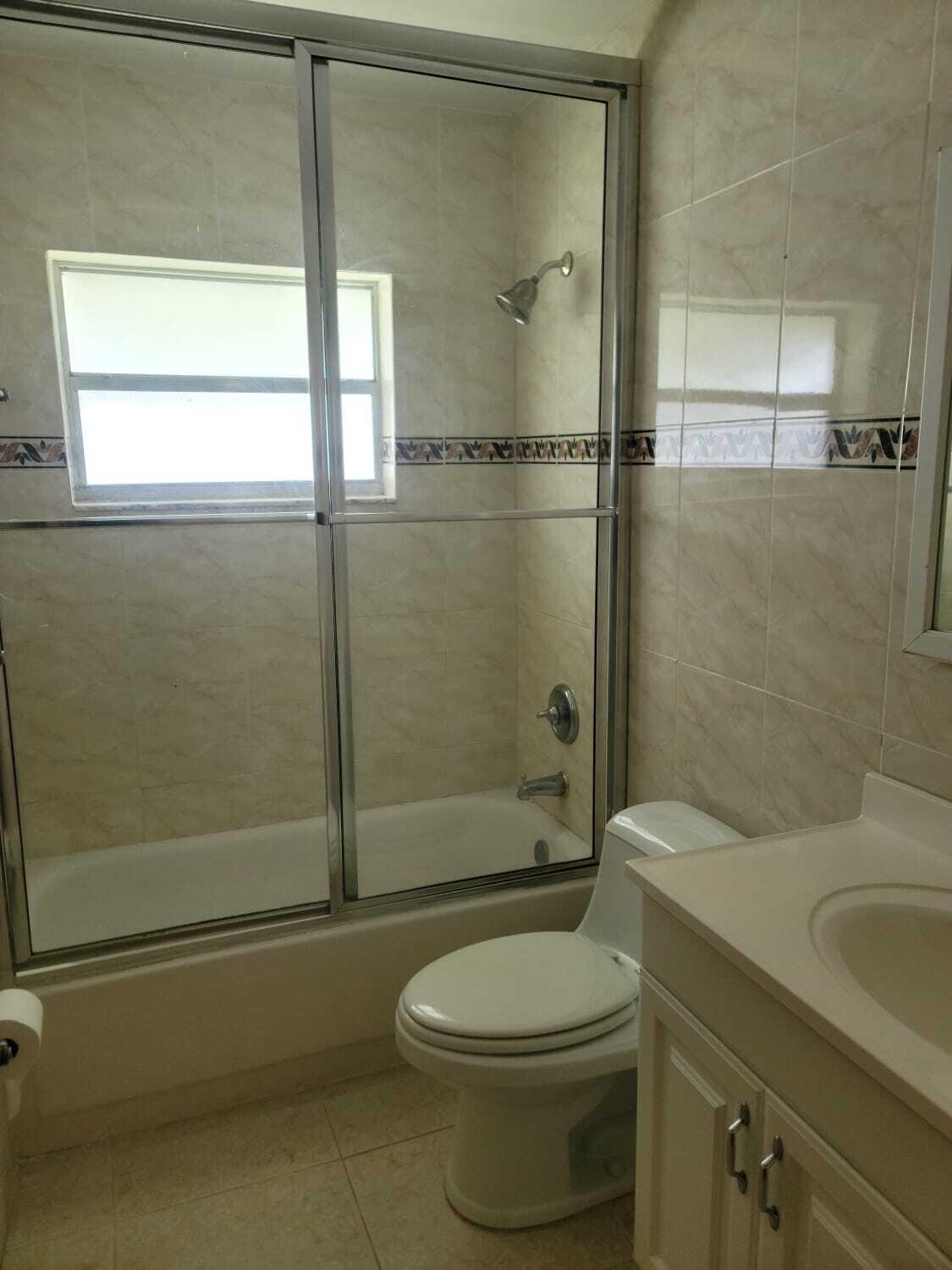 22644 Southwest 66th Avenue Boca Raton, FL 33428 - Photo 12 of 14 Bathroom