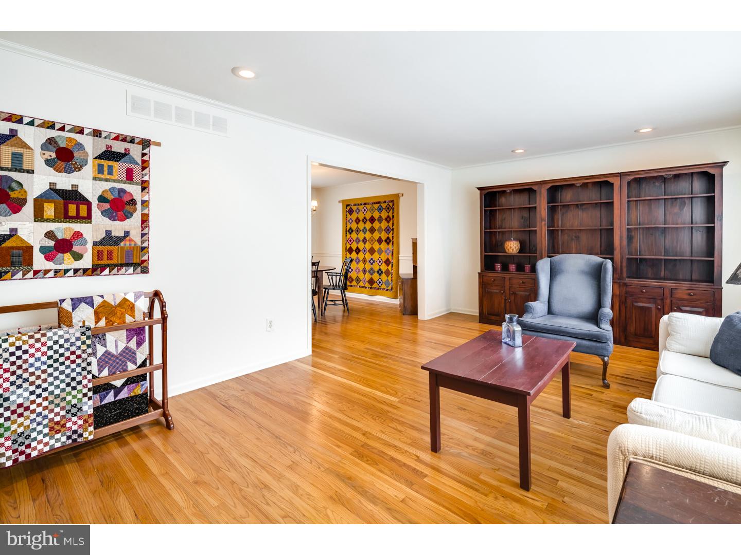 724 Decatur Drive Mount Laurel, NJ 08054 - Photo 4 of 25 Gallery Image 4