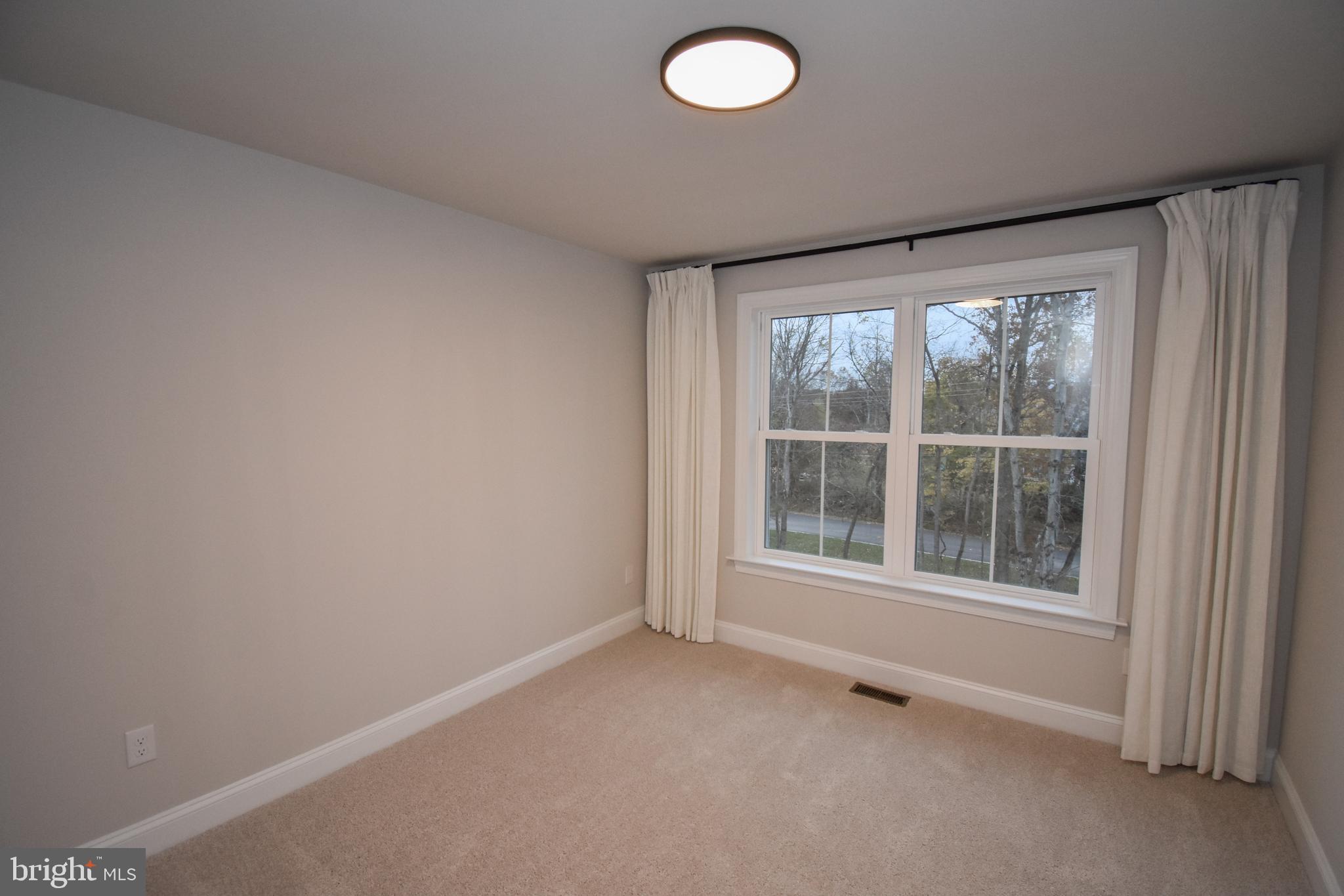 320 Schadle Road Perkasie, PA 18944 - Photo 20 of 29