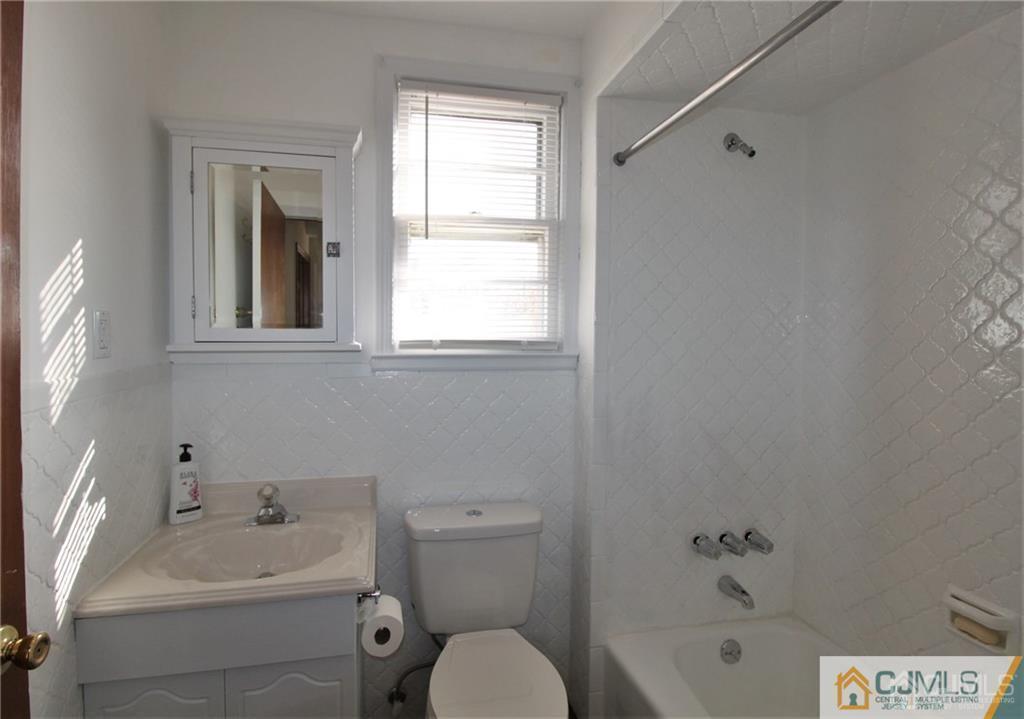 43 Riva Avenue Milltown, NJ 08850 - Photo 16 of 17 Gallery Image 16
