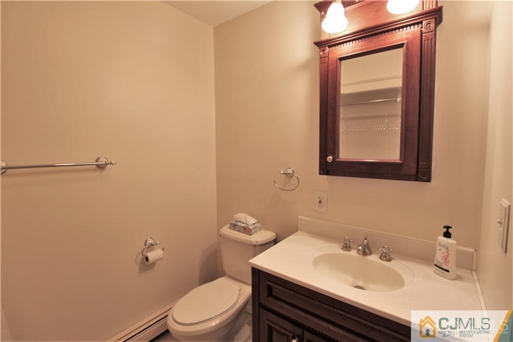 43 Riva Avenue Milltown, NJ 08850 - Photo 10 of 17 Gallery Image 10
