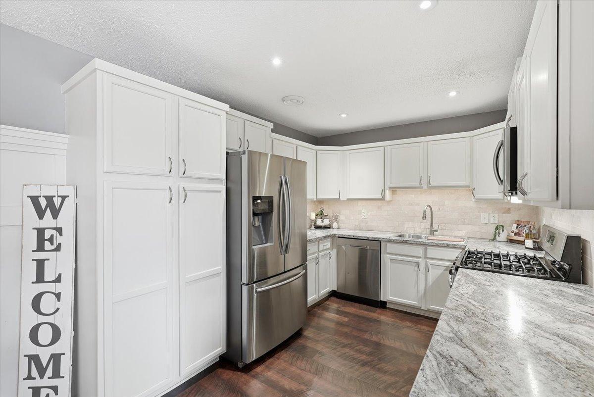 300 Cedar Street, Unit 72 Baldwin, WI 54002 - Photo 7 of 21