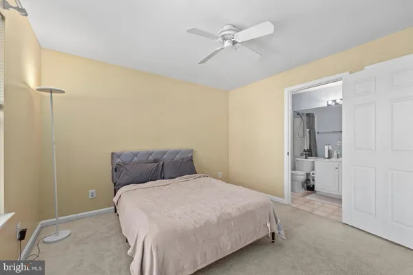 $2,600 | 21877 Elkins Terrace, Sterling, VA 20166