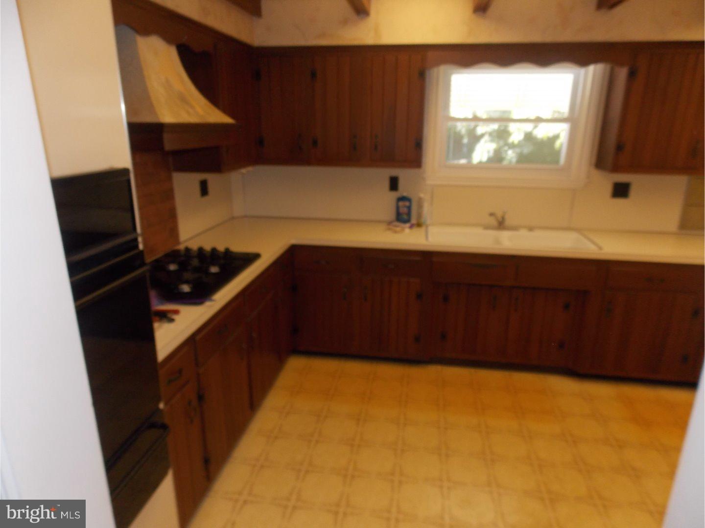 1816 Wynnewood Road Philadelphia, PA 19151 - Photo 11 of 20 Gallery Image 11