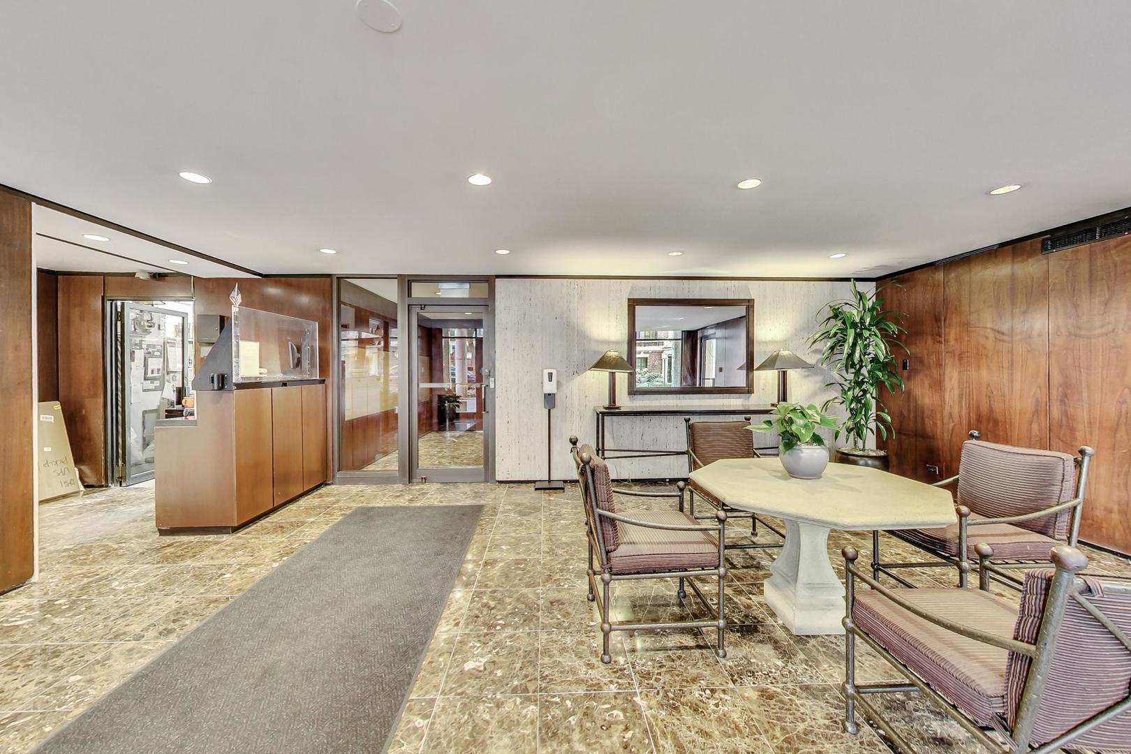 1 East Scott Street, Unit 1609 Chicago, IL 60610 - Photo 29 of 31