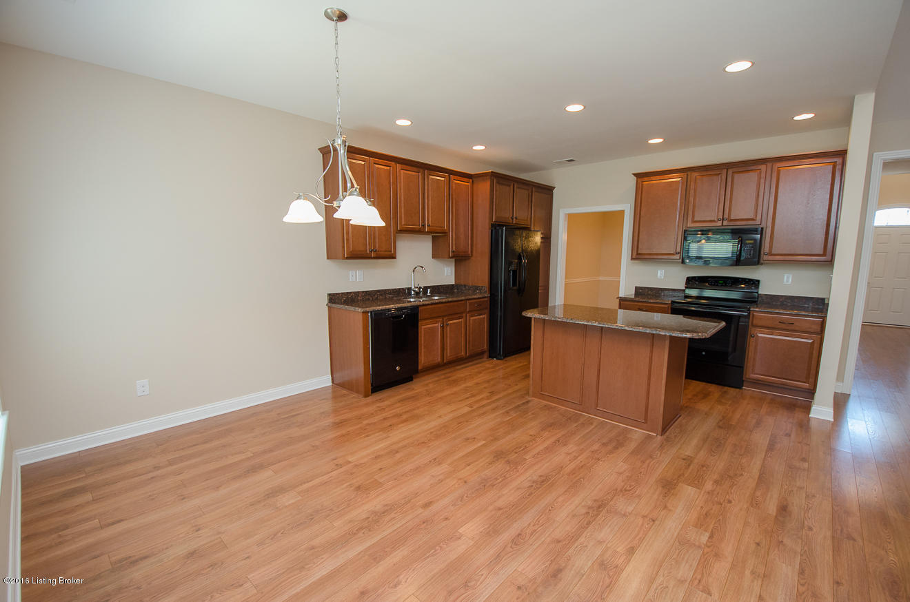 910 Ridge Point Drive Louisville, KY 40299 - Photo 9 of 29 Eat-In Kitchen