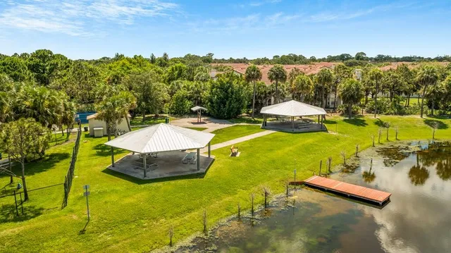 $2,600 | 21 Southeast Central Parkway, Stuart, FL 34994