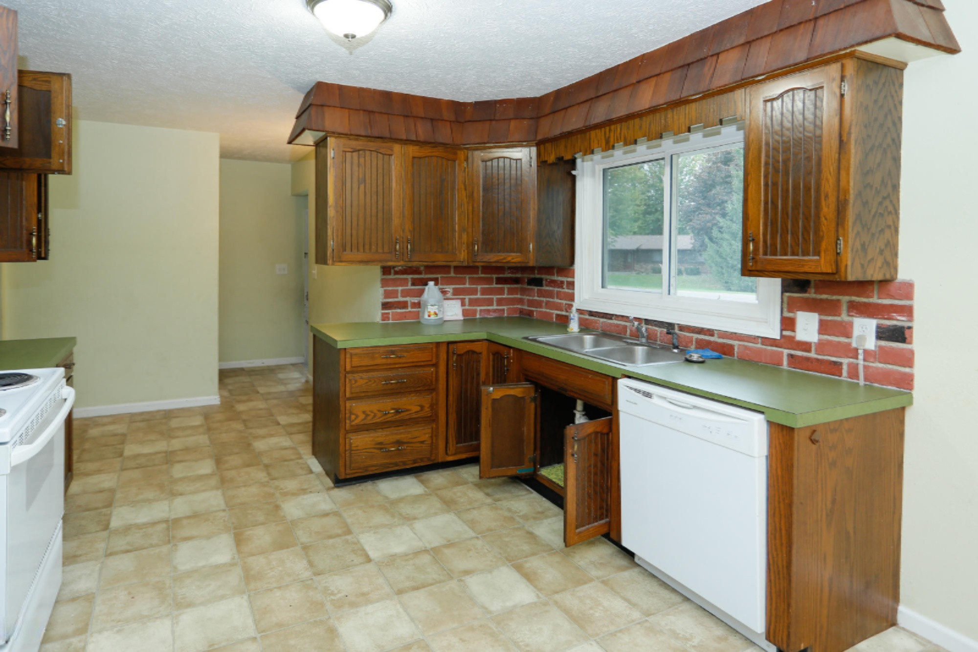 58152 Circle Drive Three Rivers, MI 49093 - Photo 6 of 19 58152 Circle Dr-106