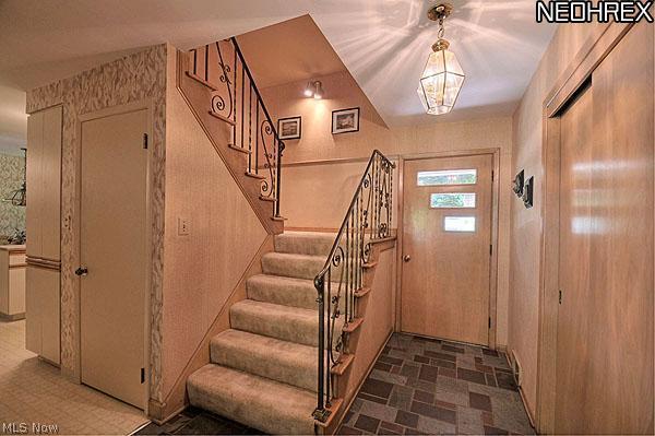 30025 Bolingbrook Road Pepper Pike, OH 44124 - Photo 3 of 16 Gallery Image 3