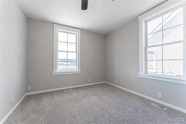 $215,000 | 105 East Roosevelt Avenue, Union, MO 63084