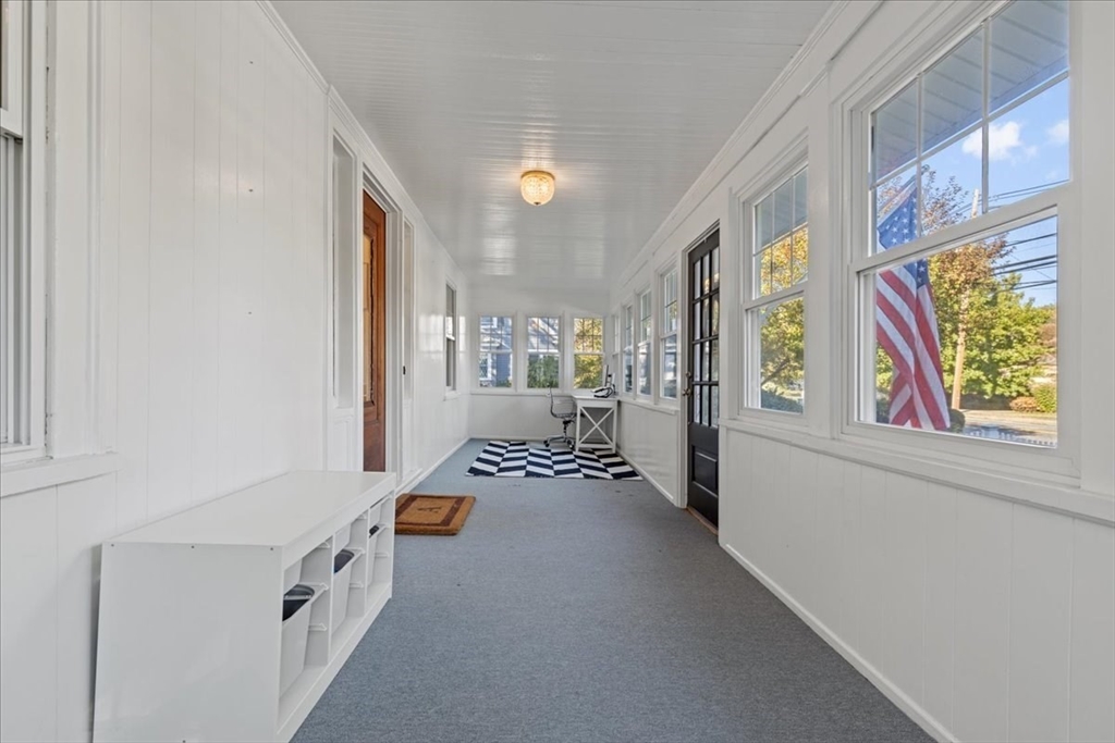 533 Chestnut Street Needham, MA 02492 - Photo 3 of 41 Gallery Image 3
