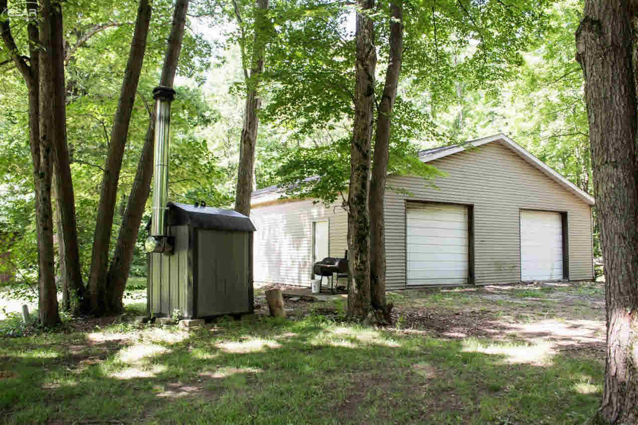 1254 East Willard Road Clio, MI 48420 - Photo 24 of 31 21340427-23.JPG