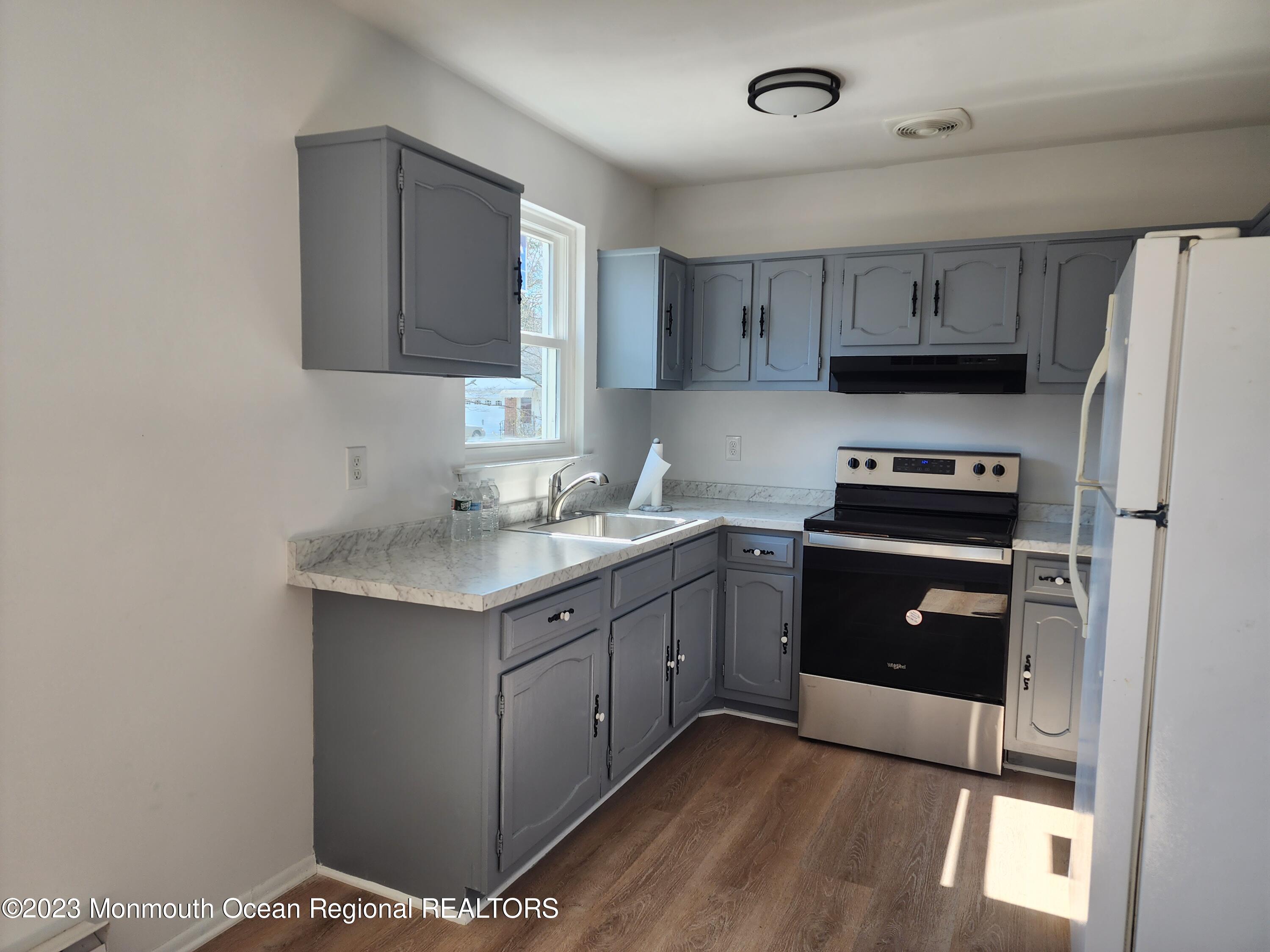 987 Constitution Boulevard, Unit B Whiting, NJ 08759 - Photo 15 of 31 20230309_132804