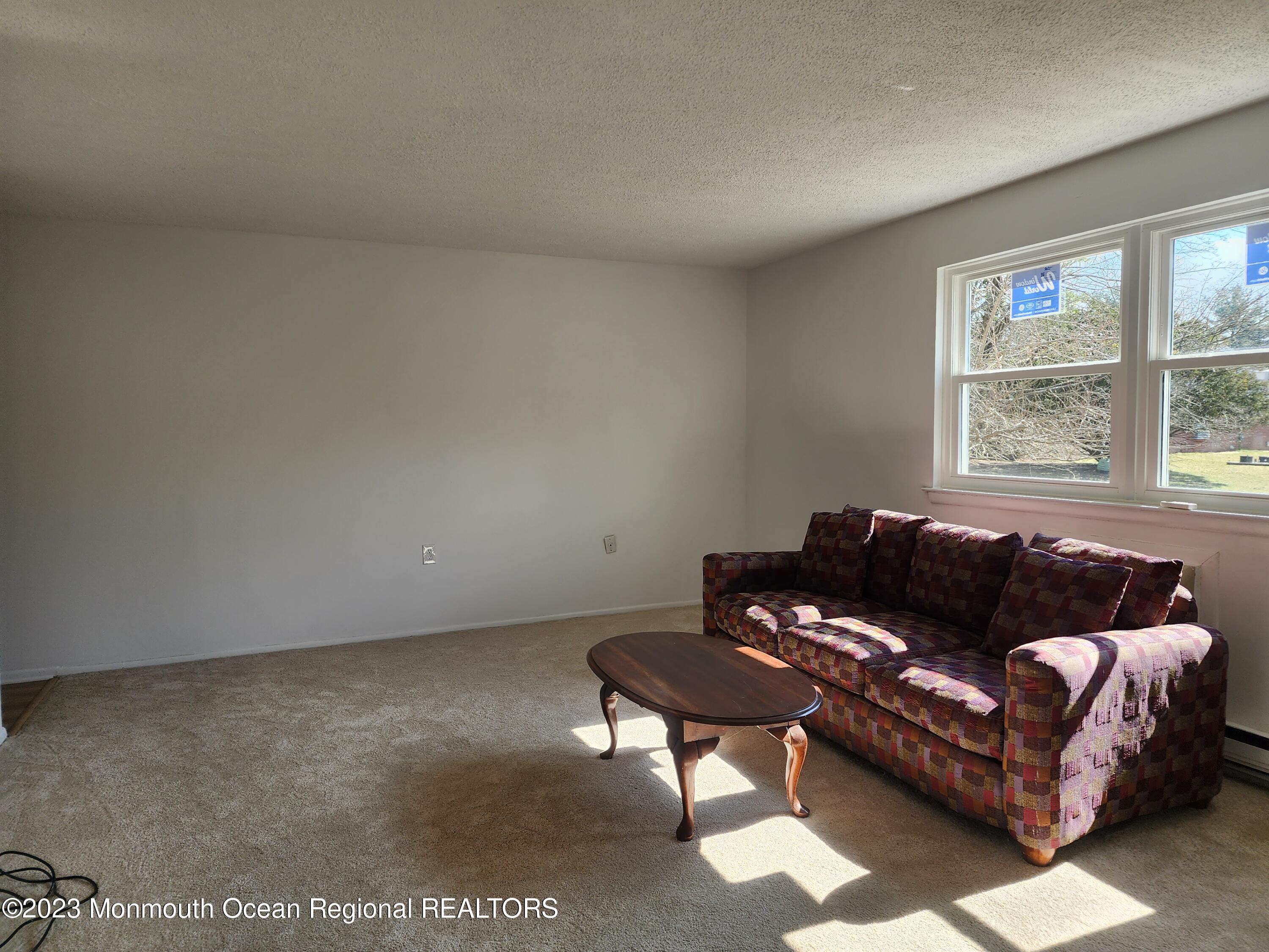 987 Constitution Boulevard, Unit B Whiting, NJ 08759 - Photo 18 of 31 20230309_132756