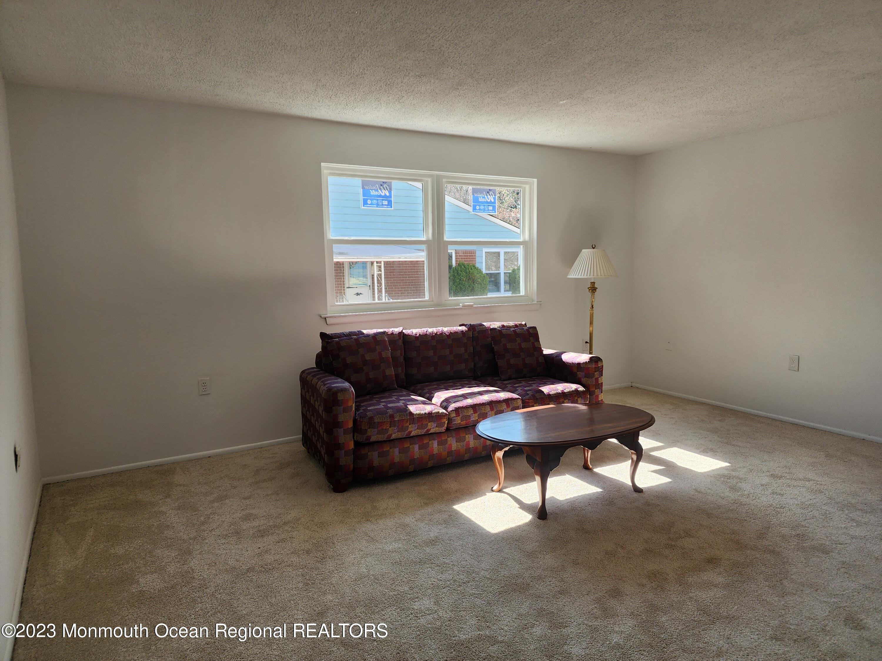 987 Constitution Boulevard, Unit B Whiting, NJ 08759 - Photo 20 of 31 20230309_132527