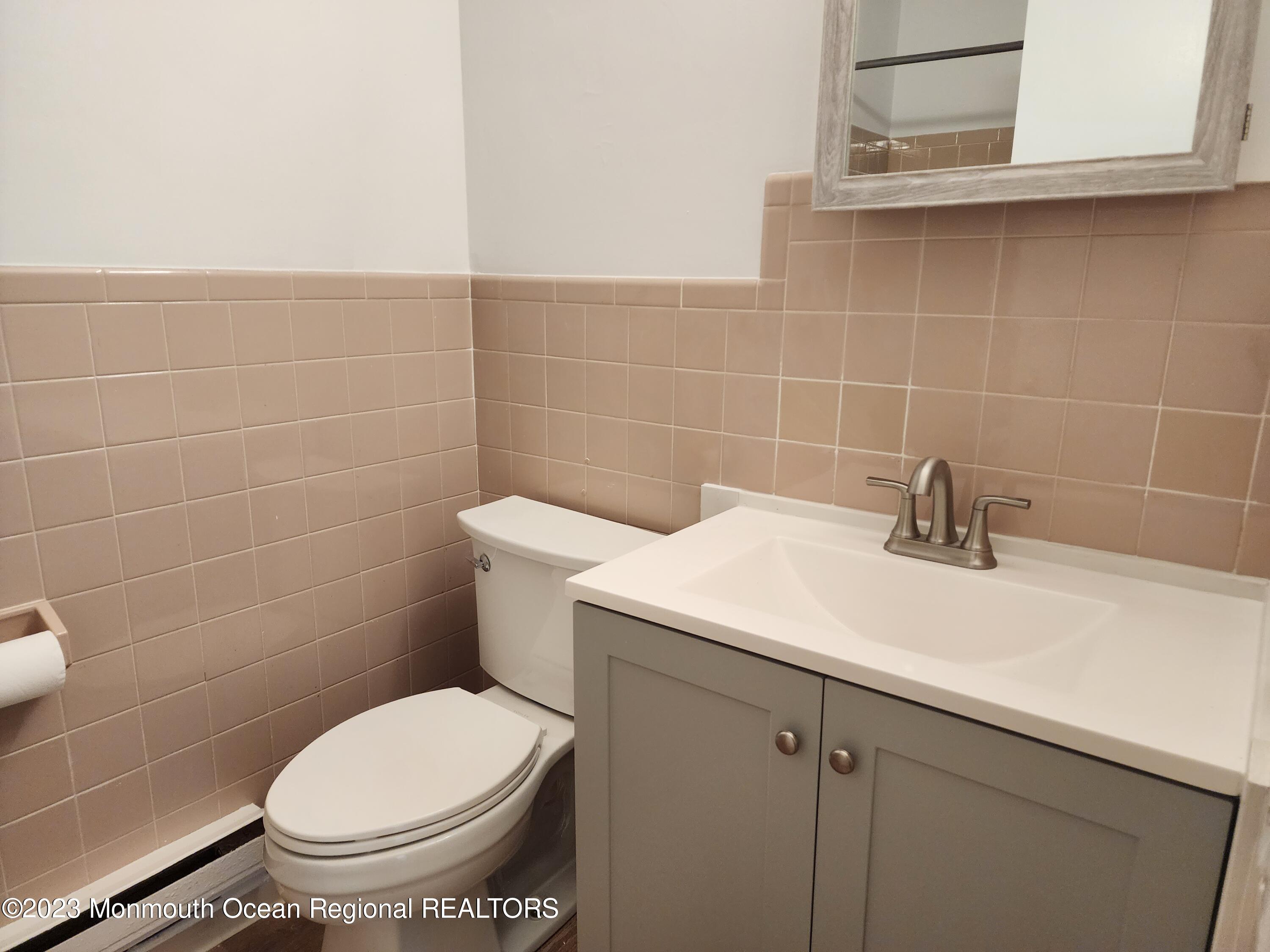 987 Constitution Boulevard, Unit B Whiting, NJ 08759 - Photo 28 of 31 20230309_132731