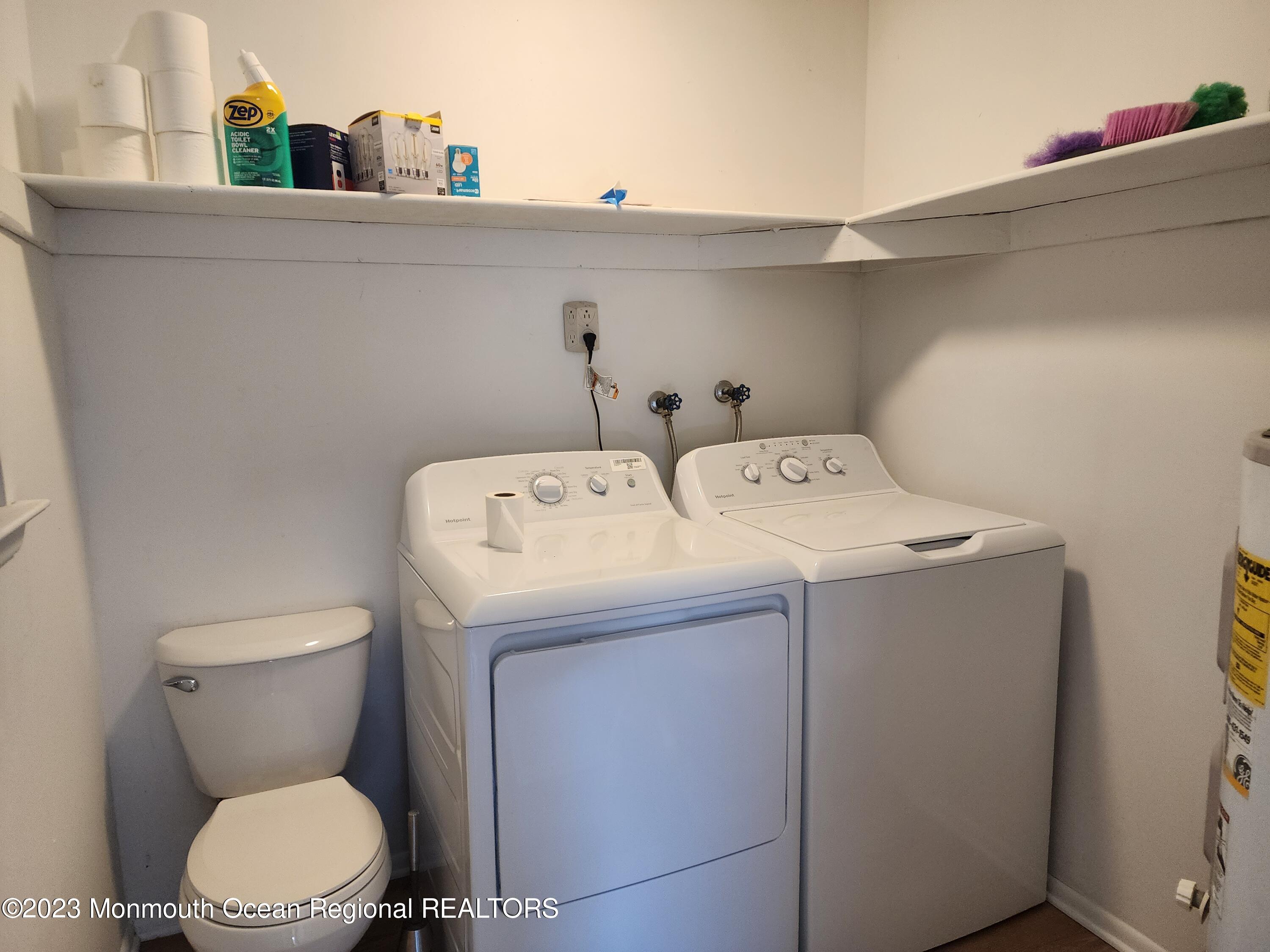 987 Constitution Boulevard, Unit B Whiting, NJ 08759 - Photo 31 of 31 20230309_132842