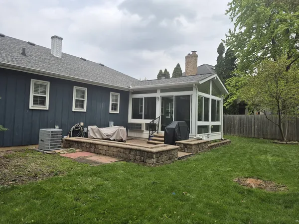 $3,500 | 1332 East Bailey Road, Naperville, IL 60565