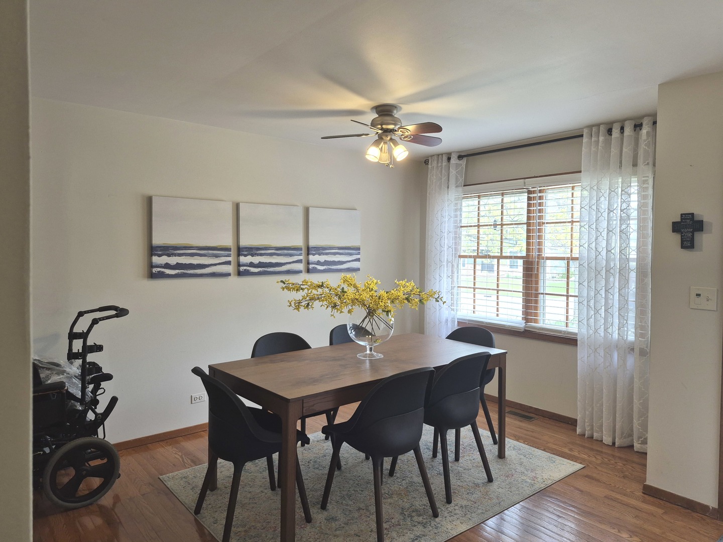 1332 East Bailey Road Naperville, IL 60565 - Photo 2 of 18