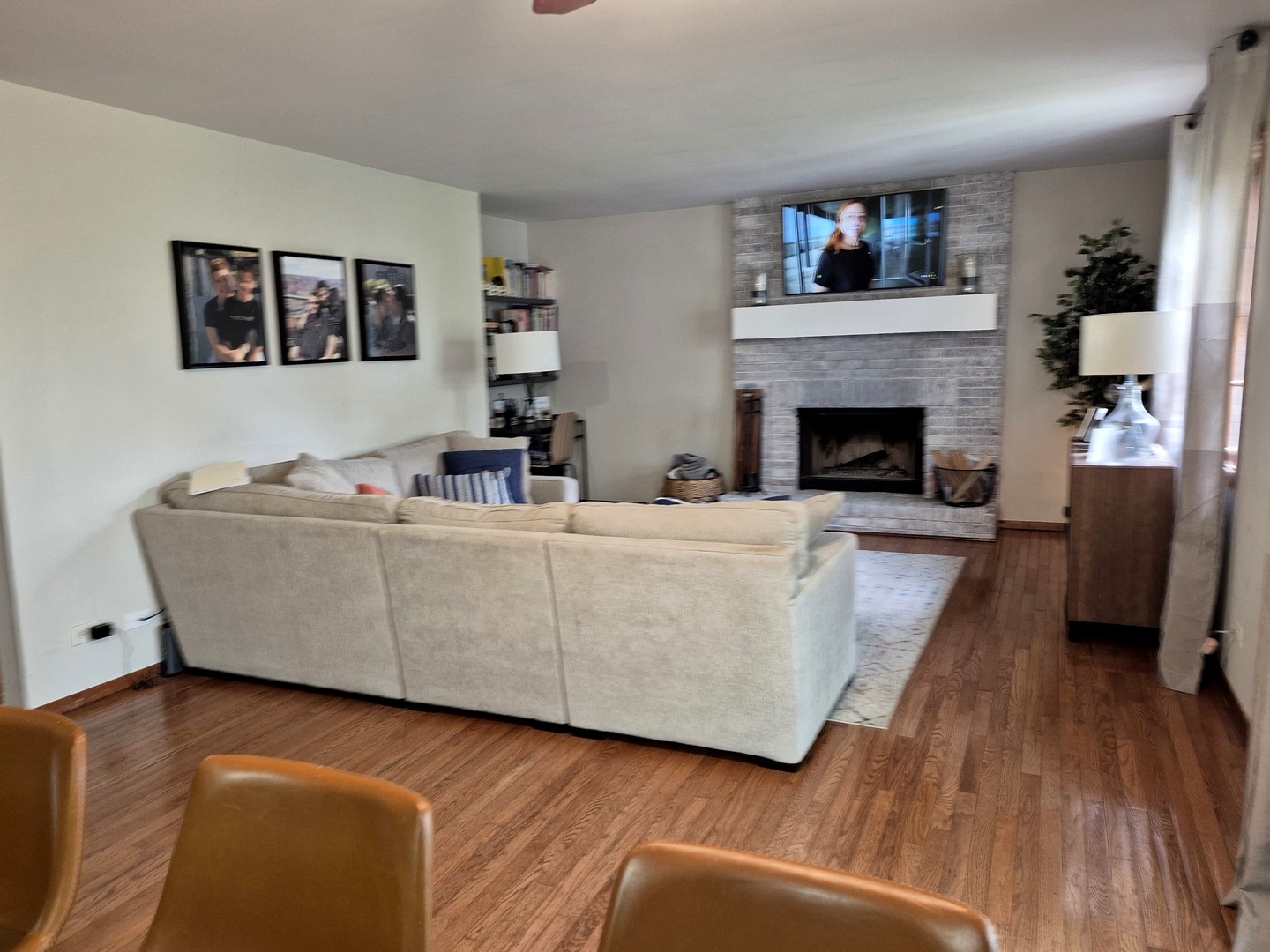 1332 East Bailey Road Naperville, IL 60565 - Photo 3 of 18
