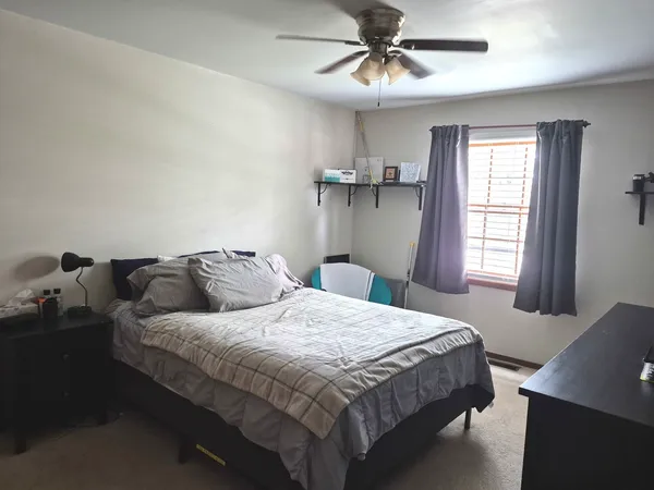 $3,500 | 1332 East Bailey Road, Naperville, IL 60565