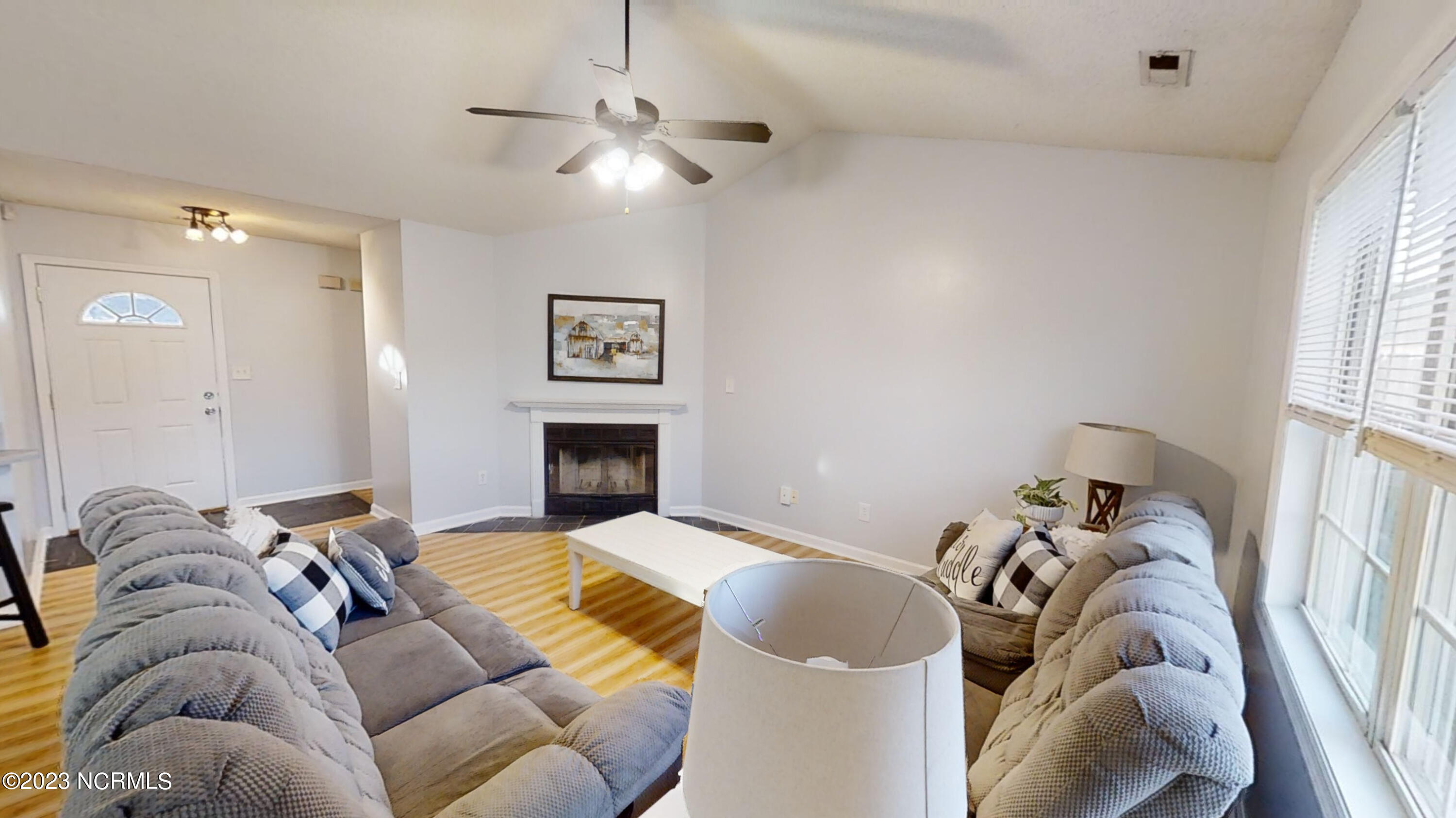 328 Buckhead Road Hubert, NC 28539 - Photo 8 of 27 328-Buckhead-Rd-03082023_212855 (1)