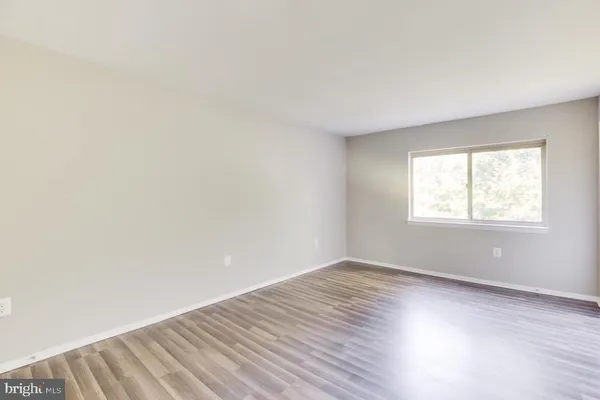 $2,000 | 5200 Crossfield Court, Unit 137, Rockville, MD 20852
