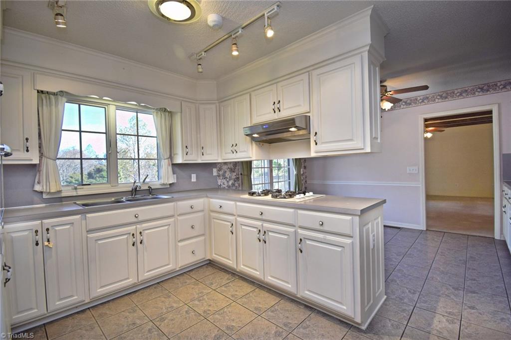 154 Orchard Road Moravian Falls, NC 28654 - Photo 12 of 35 Gallery Image 12