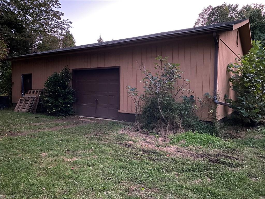 154 Orchard Road Moravian Falls, NC 28654 - Photo 33 of 35 Gallery Image 33