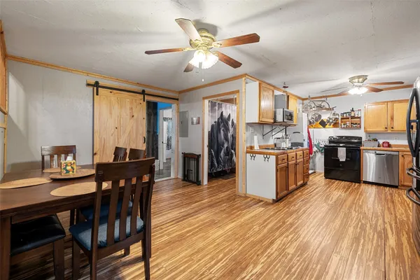 $500,000 | 3210 County Road 226, Giddings, TX 78942