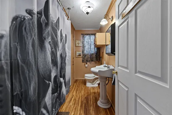 $500,000 | 3210 County Road 226, Giddings, TX 78942