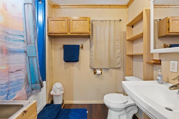 $500,000 | 3210 County Road 226, Giddings, TX 78942