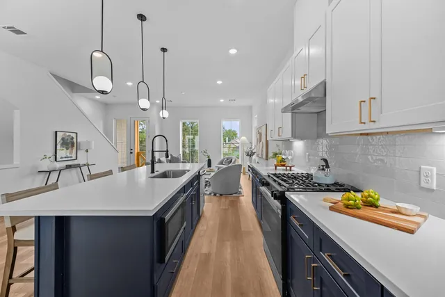 $2,499 | 3903 Pinemont Drive, Unit A, Houston, TX 77018