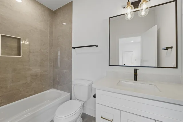 $2,499 | 3903 Pinemont Drive, Unit A, Houston, TX 77018