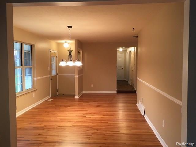 6034 North Burkhart Road Howell, MI 48855 - Photo 6 of 19 IMG_3133.JPG