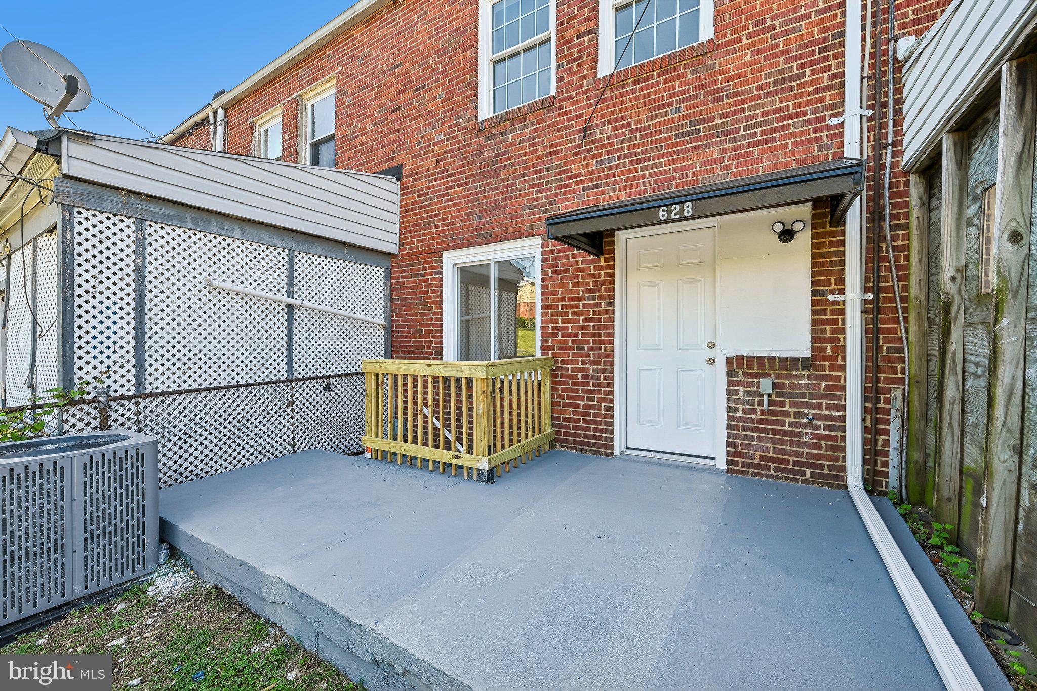 628 Roundview Road Baltimore, MD 21225 - Photo 37 of 43