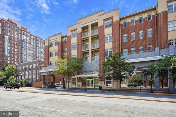 $409,900 | 309 Holland Lane, Unit 327, Alexandria, VA 22314