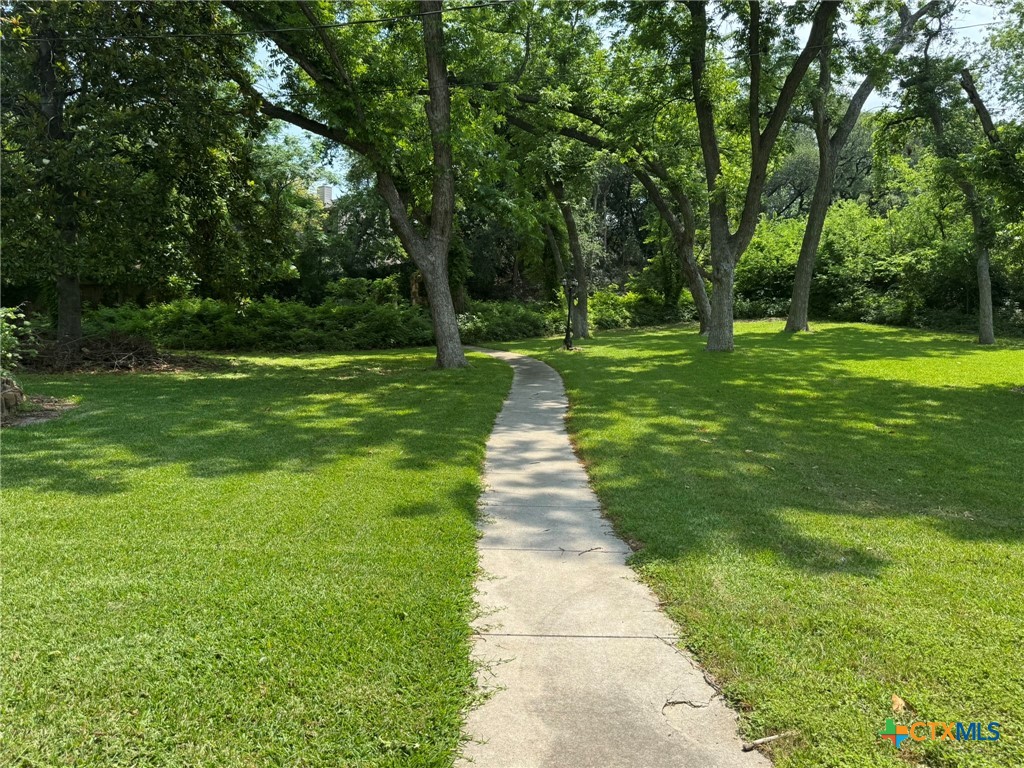 3221 West Ave R Temple, TX 76504 - Photo 7 of 48