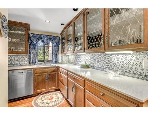 31 Swan Road Winchester, MA 01890 - Photo 13 of 30 Gallery Image 13