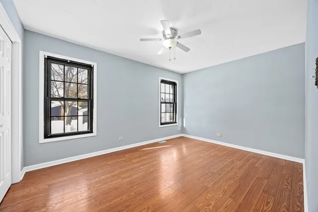 $345,000 | 161 Oakwood Drive, Bolingbrook, IL 60440